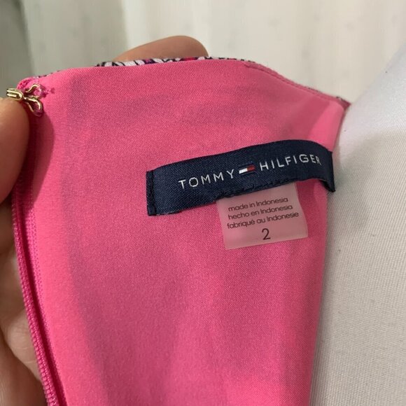 Tommy Hilfiger Bandana-Print Surplice Belted Midi Dress Sz 2 in Pink - Picture 9 of 12